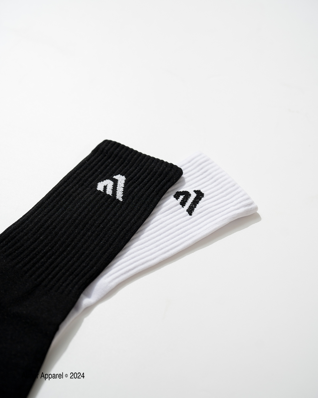 Crew Socks - Kaoskaki Pendek Sport By Almer Apparel